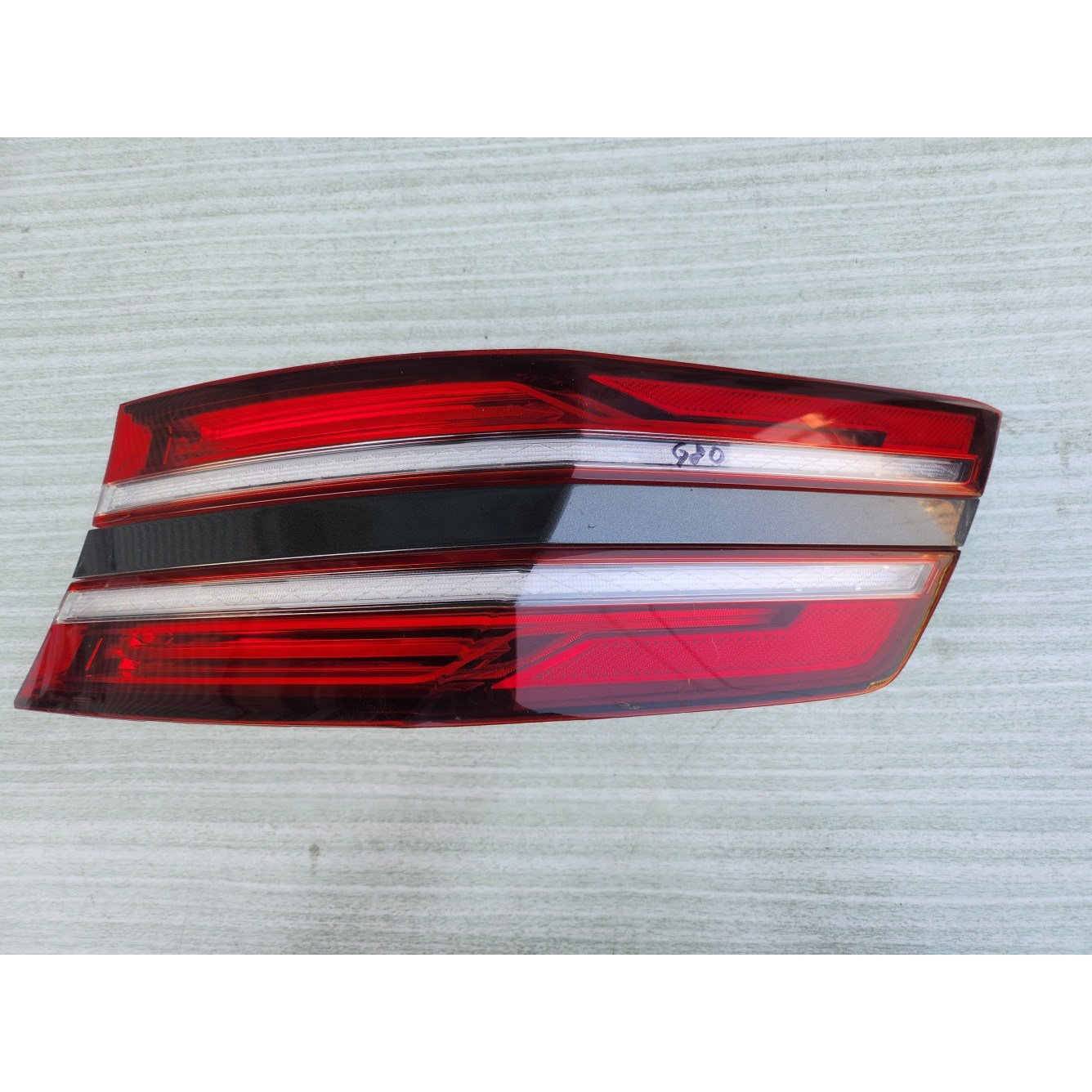 제네시스G80 후미등, 31mm, 1개 99,000원