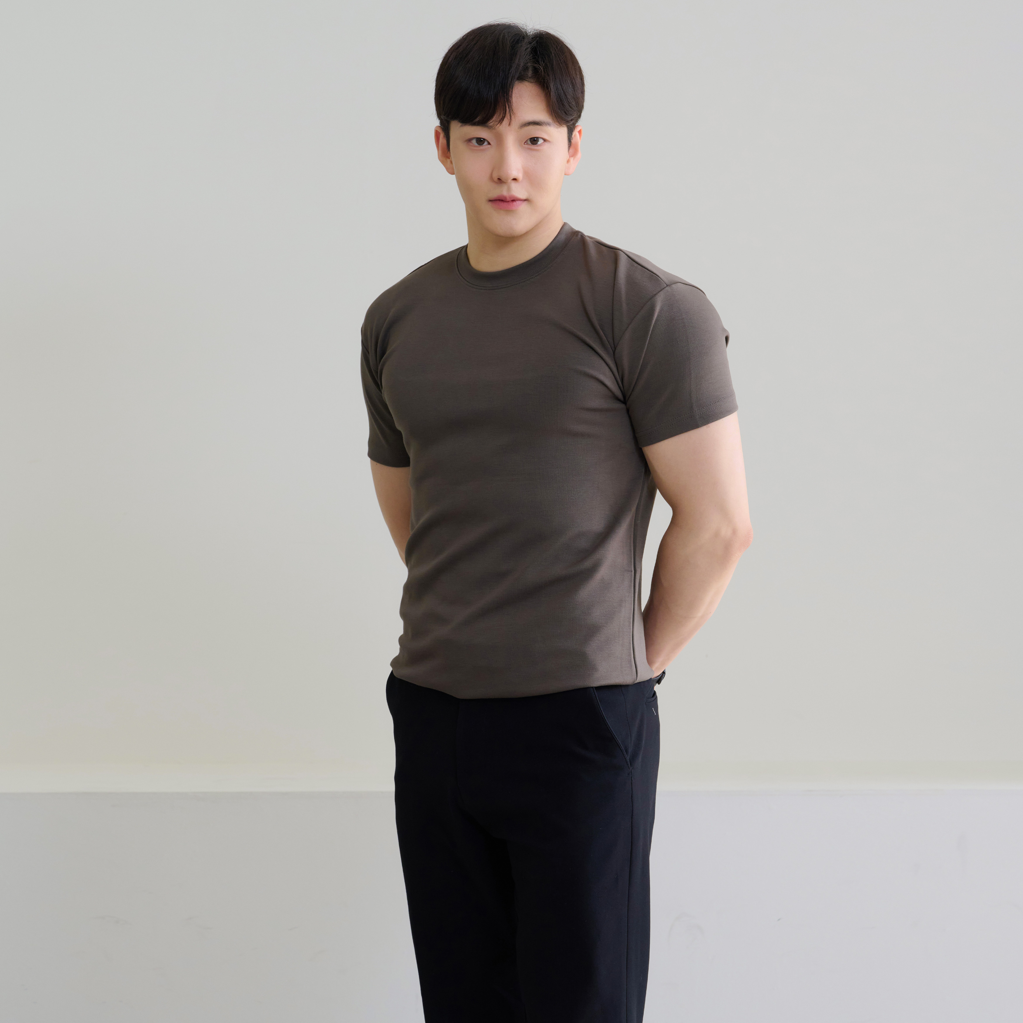 핵쿨남 남성용 쫀득 머슬핏 반팔 티셔츠 28,900원