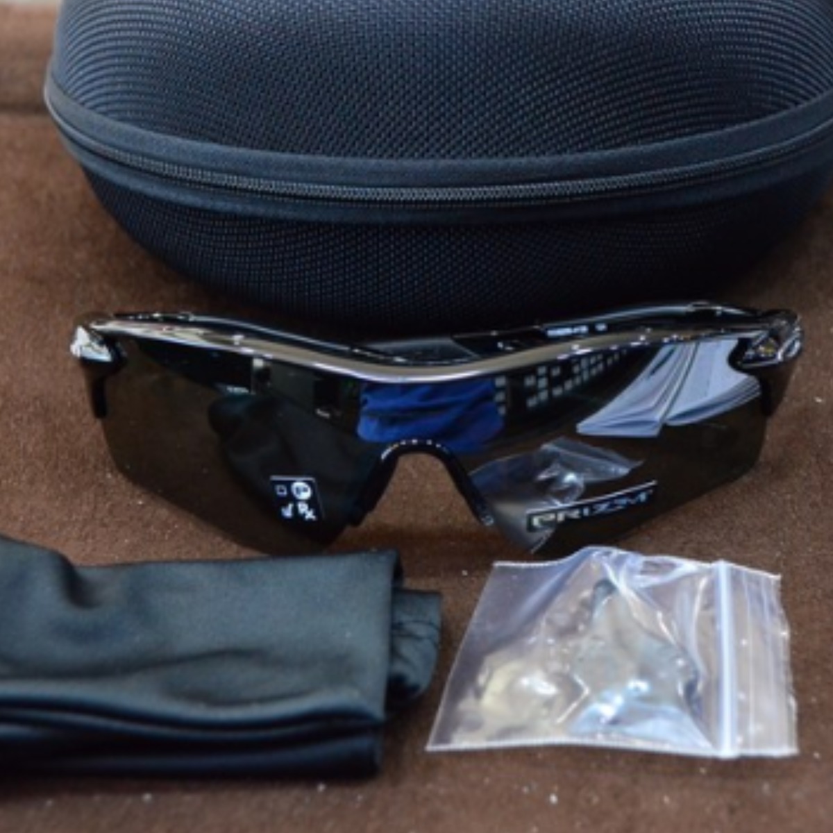 오클리 OO9206 41 레이다락 프리즘 블랙 선글라스 351,880원