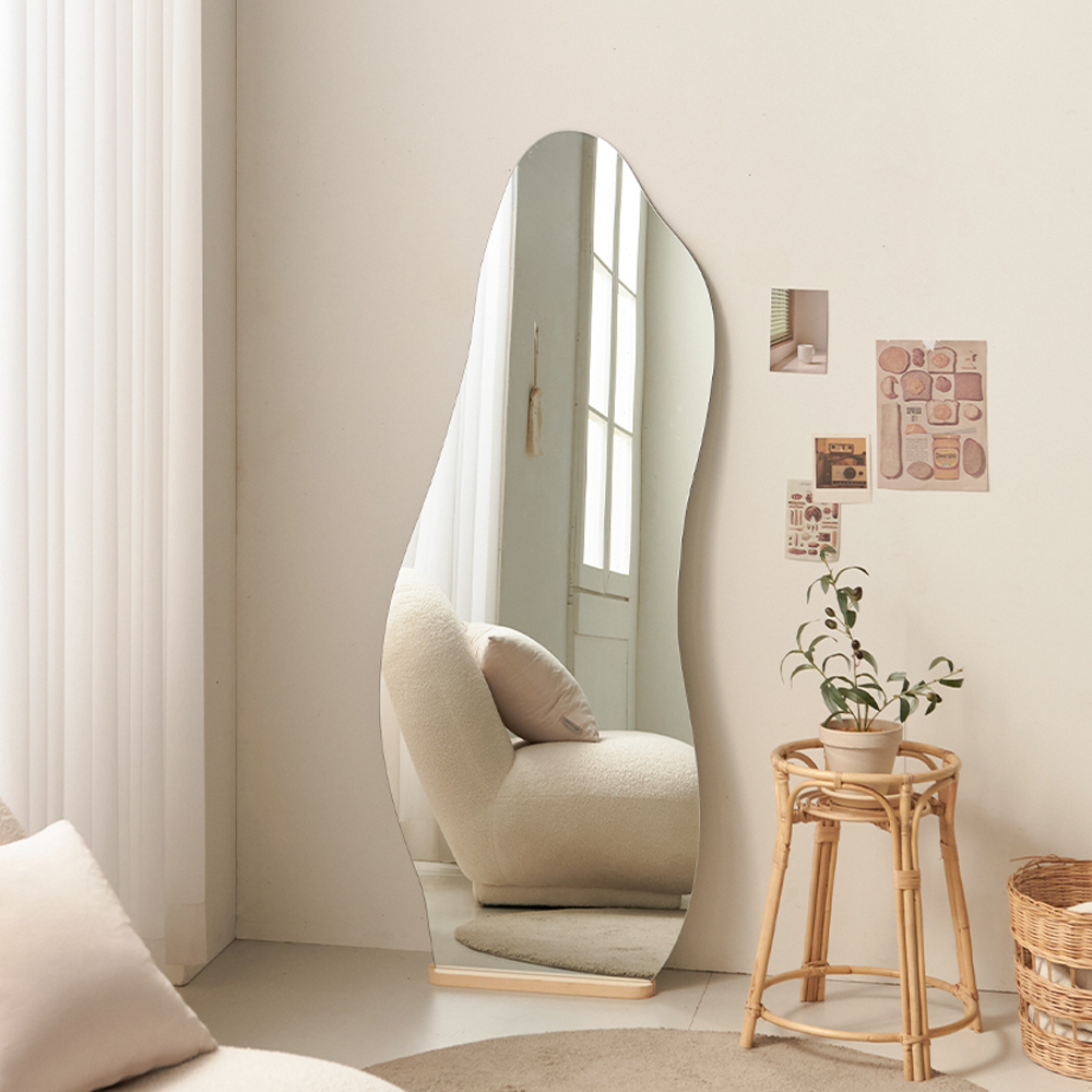 파로마 니나 비정형 노프레임 전신거울 700 + 받침대 방문설치 158,730원