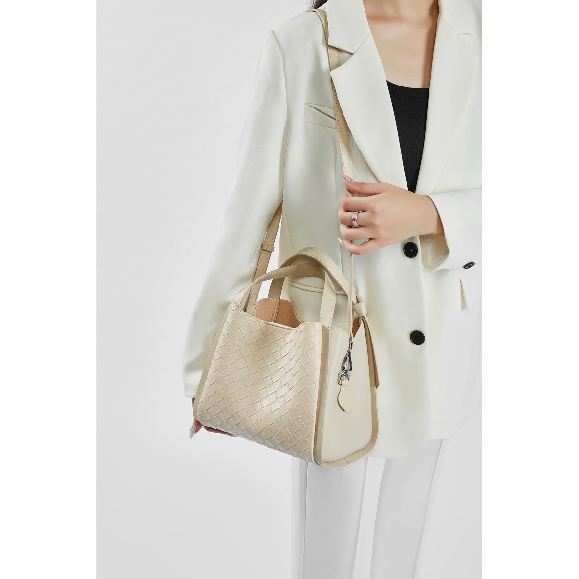 SHOPPI 리얼 소가죽 여성 데일리 모던 숄더백 토트백 85,730원