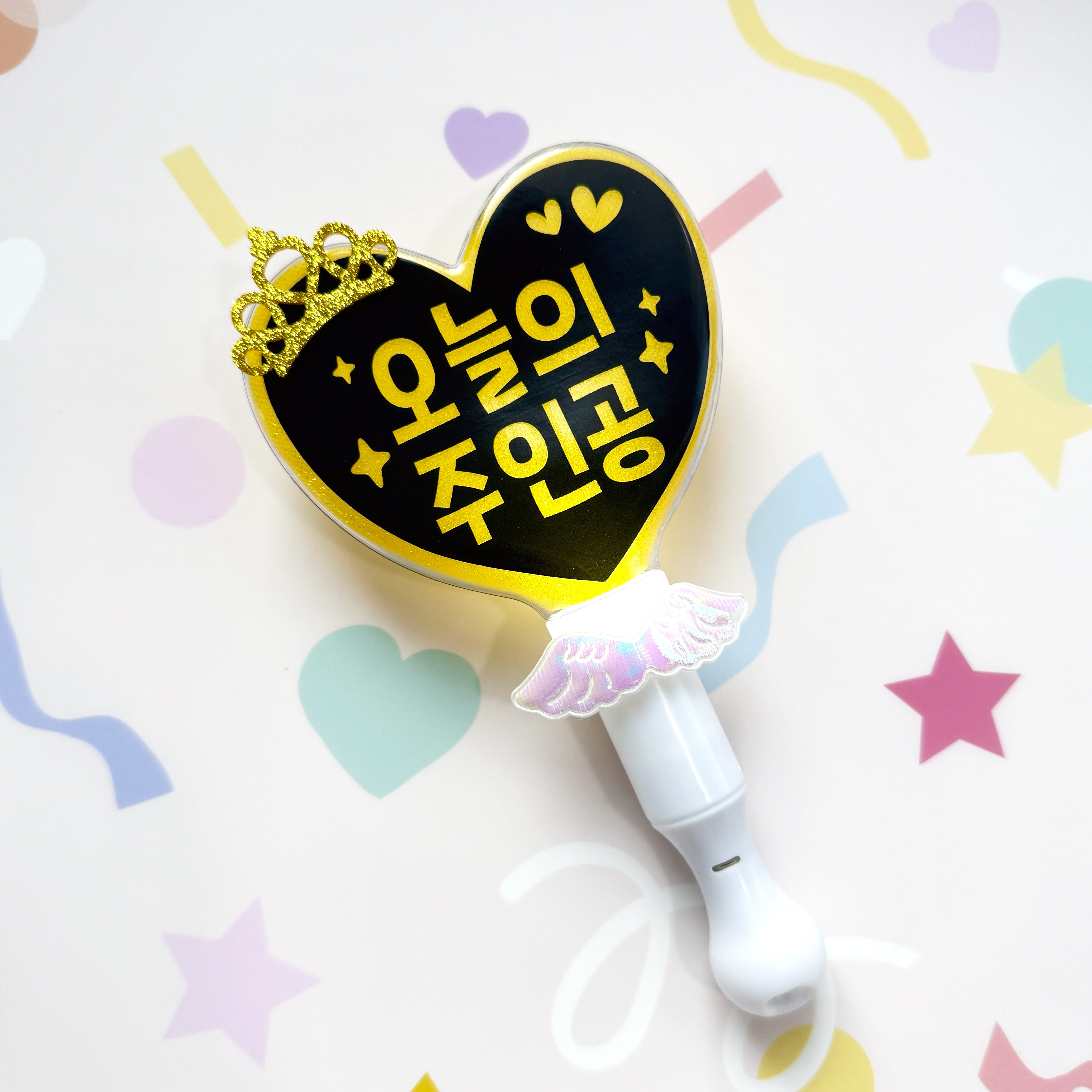 네임플러스 왕관 미니하트 LED 응원봉 9,900원