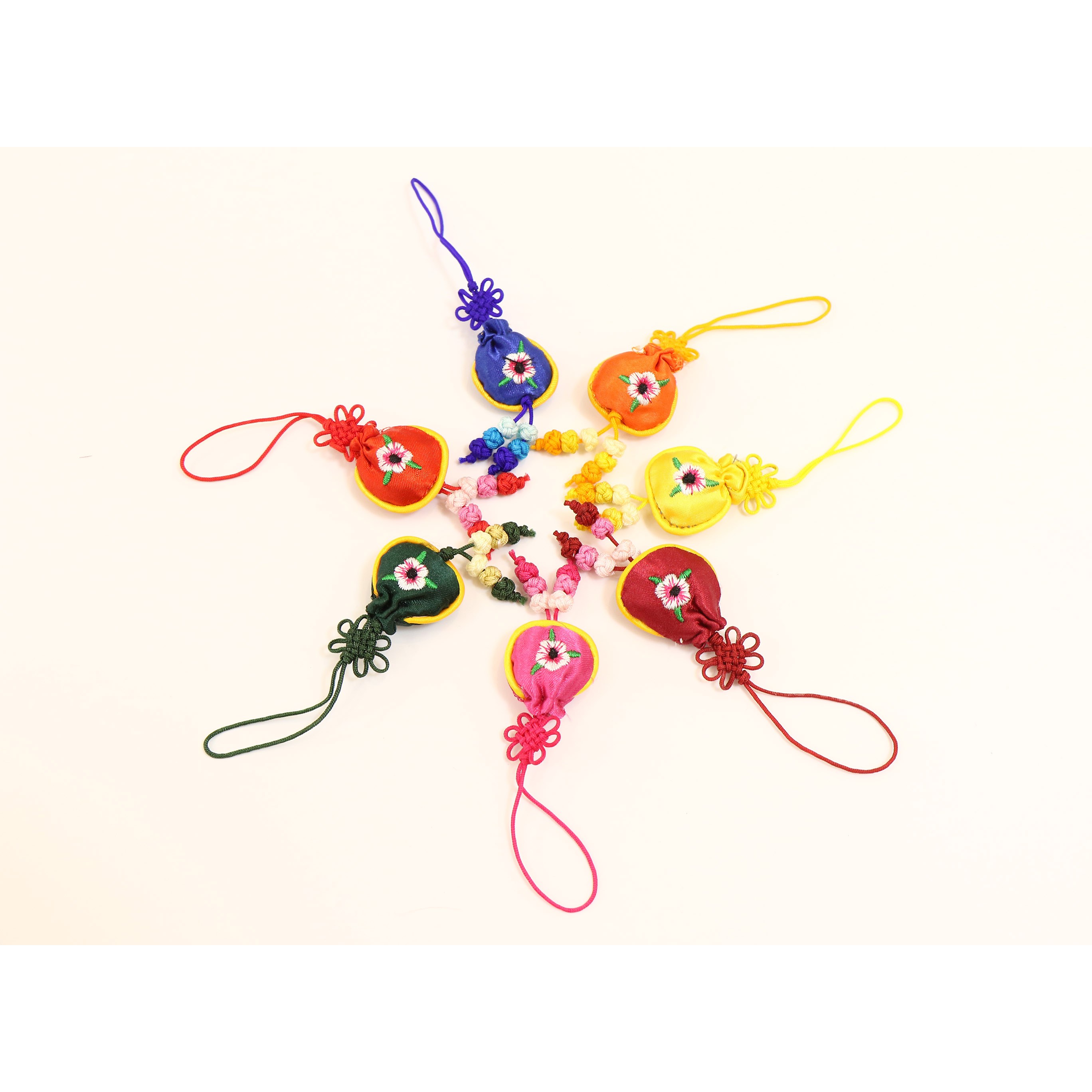 봉봉러브 전통매듭 외국인선물 고리형 장식 복주머니 매듭, 랜덤발송 22,500원