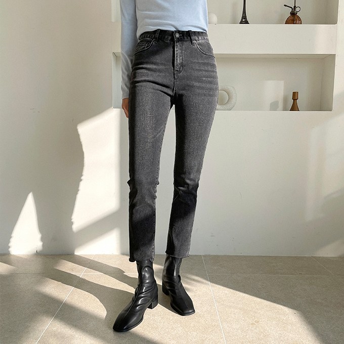 클로다 올시즌 다크 일자 빅사이즈 브러쉬기모 청바지 210 25,200원