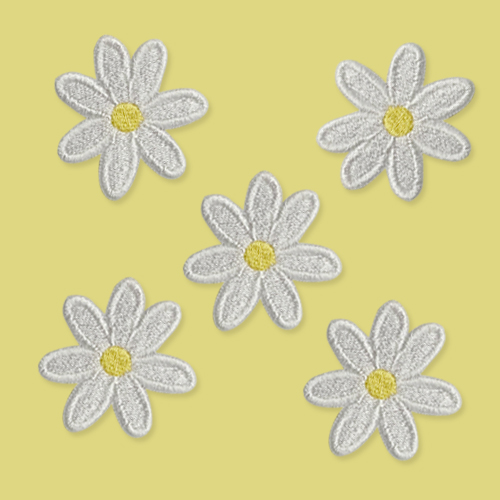 다리미로 붙이는 화이트 플라워 미니 열접착 자수 꽃 와펜 3.9 x 3.8cm 9,500원