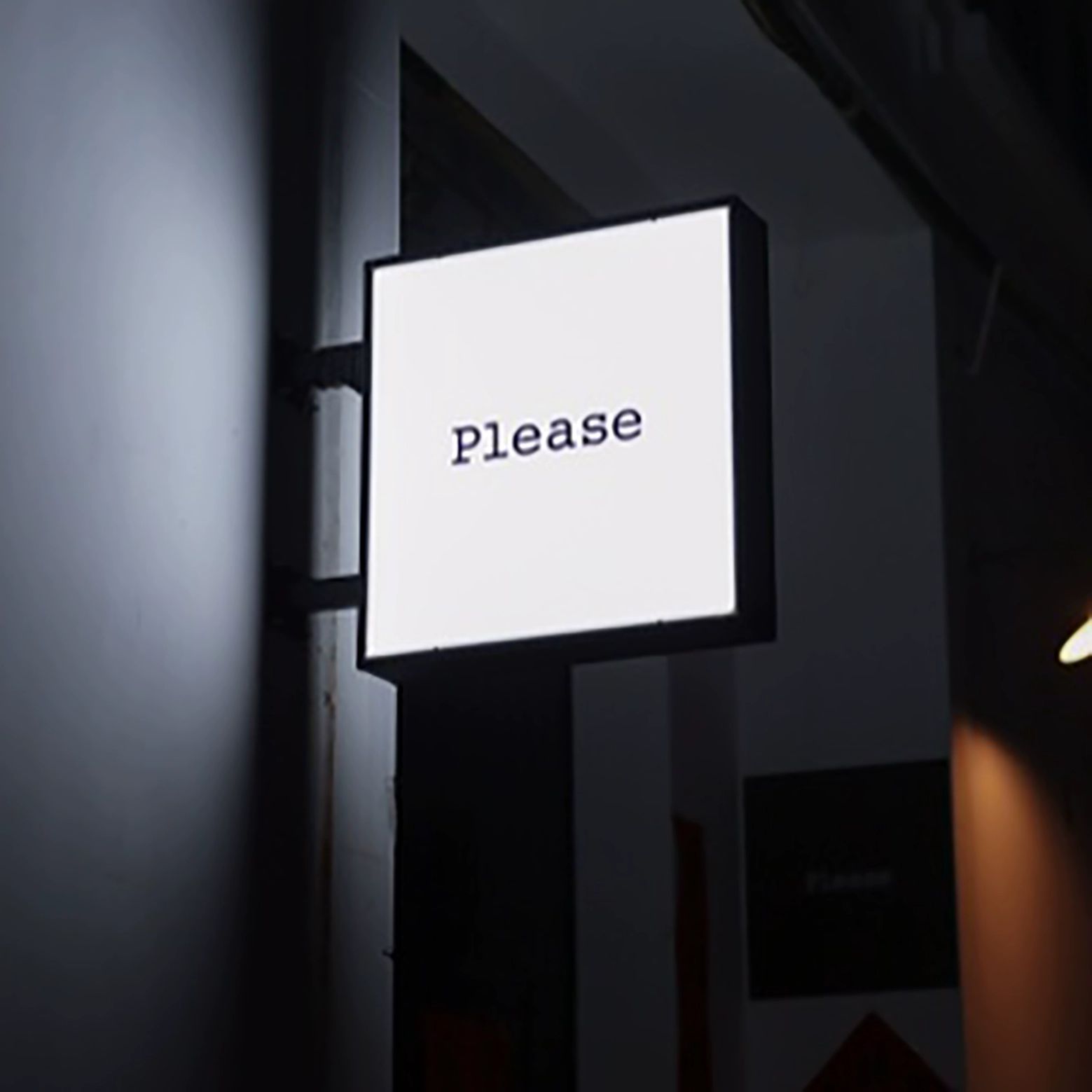 포인트 돌출간판 박스 제품 입간판 카페 실외 갈바 87,700원