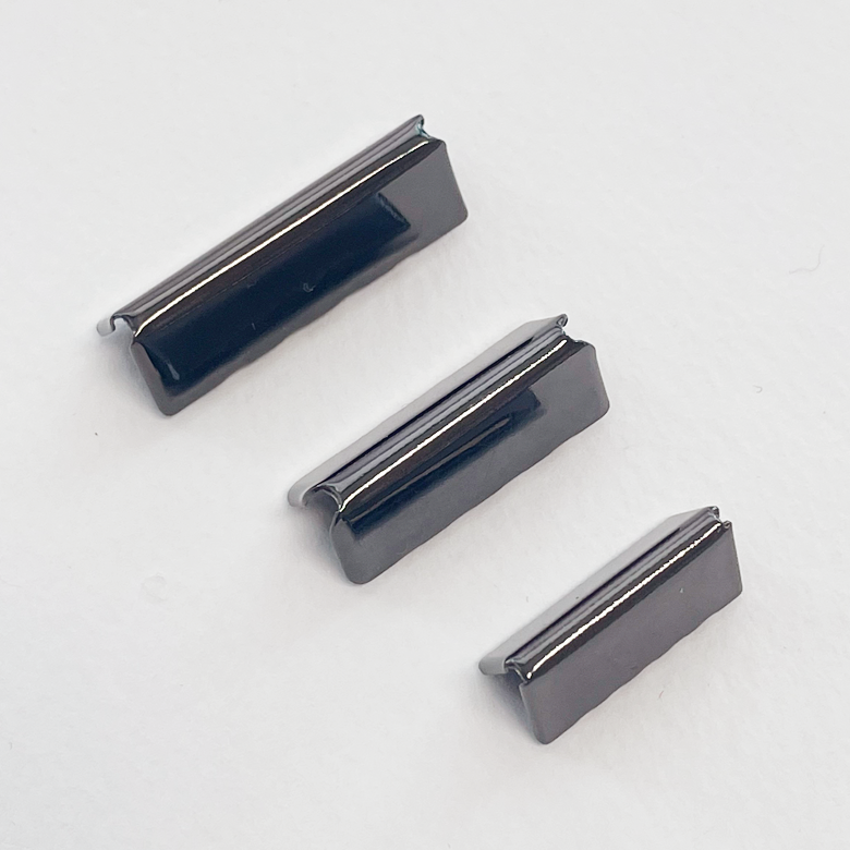 헤세드 고급) 가방끈,벨트 금속 끝쇠, 끝도매 네임택 마감장식(2개), 블랙실버, 1개 800원