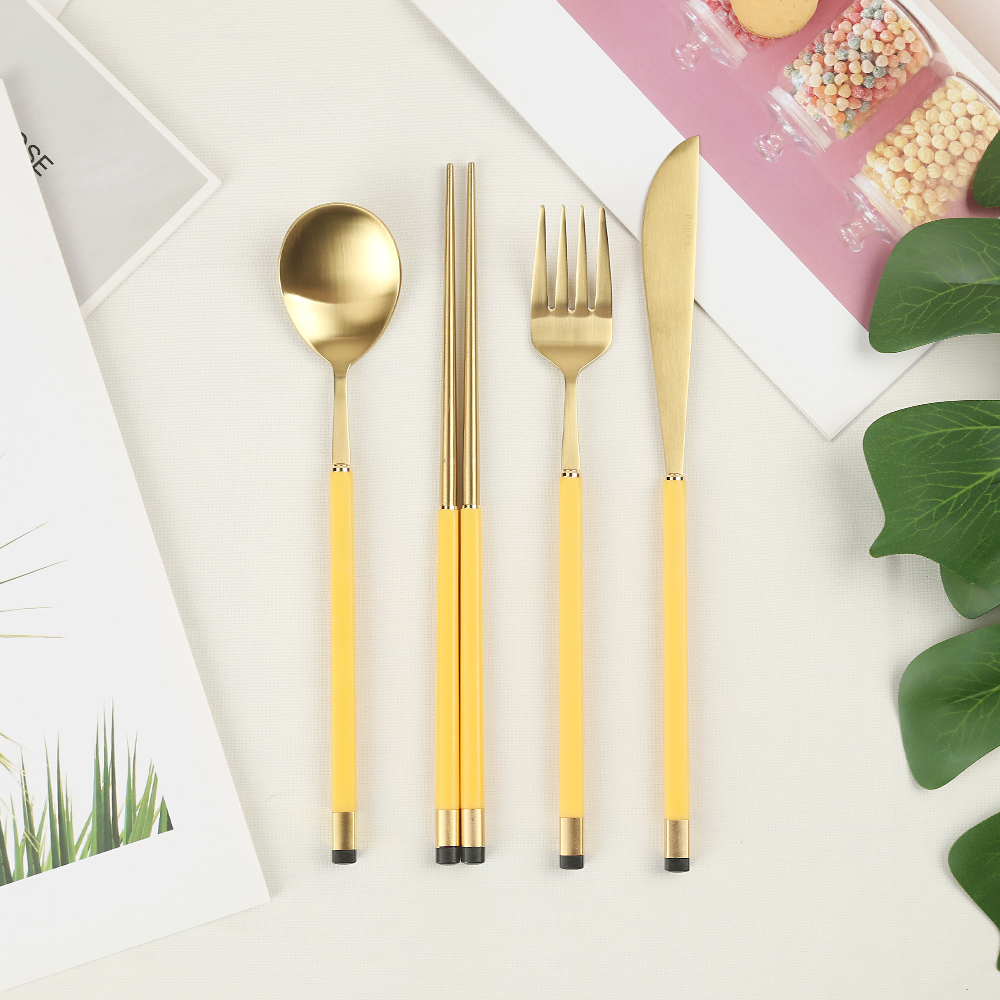 보겐 국산 스퀘어 투톤 샤틴 한식양식 커트러리 4종 세트, 옐로우, 숟가락 + 젓가락 + 디너포크 + 디너나이프 36,500원