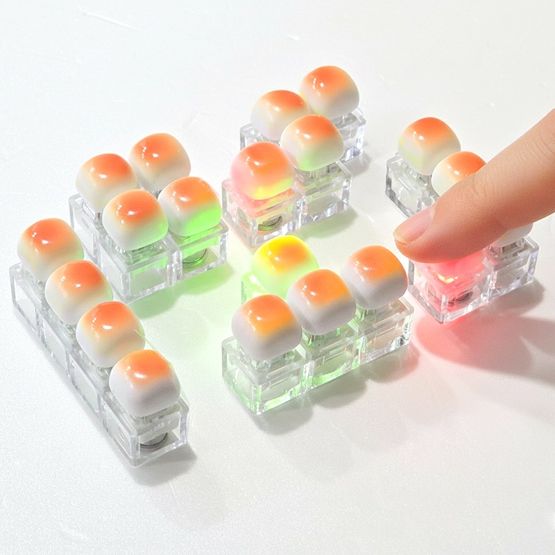 LED 딸깍이 키링 5종 세트 귀여운 몽글 동글 테트리스 불빛 키캡 피젯 13,900원