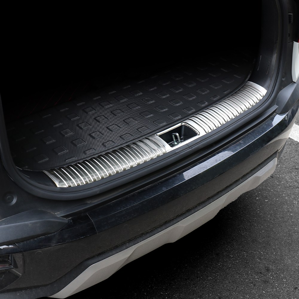 더블랙 호환 더뉴 셀토스 튜닝 용품 트렁크가드 엔트리가드 스테인레스 재질, 1개 39,500원