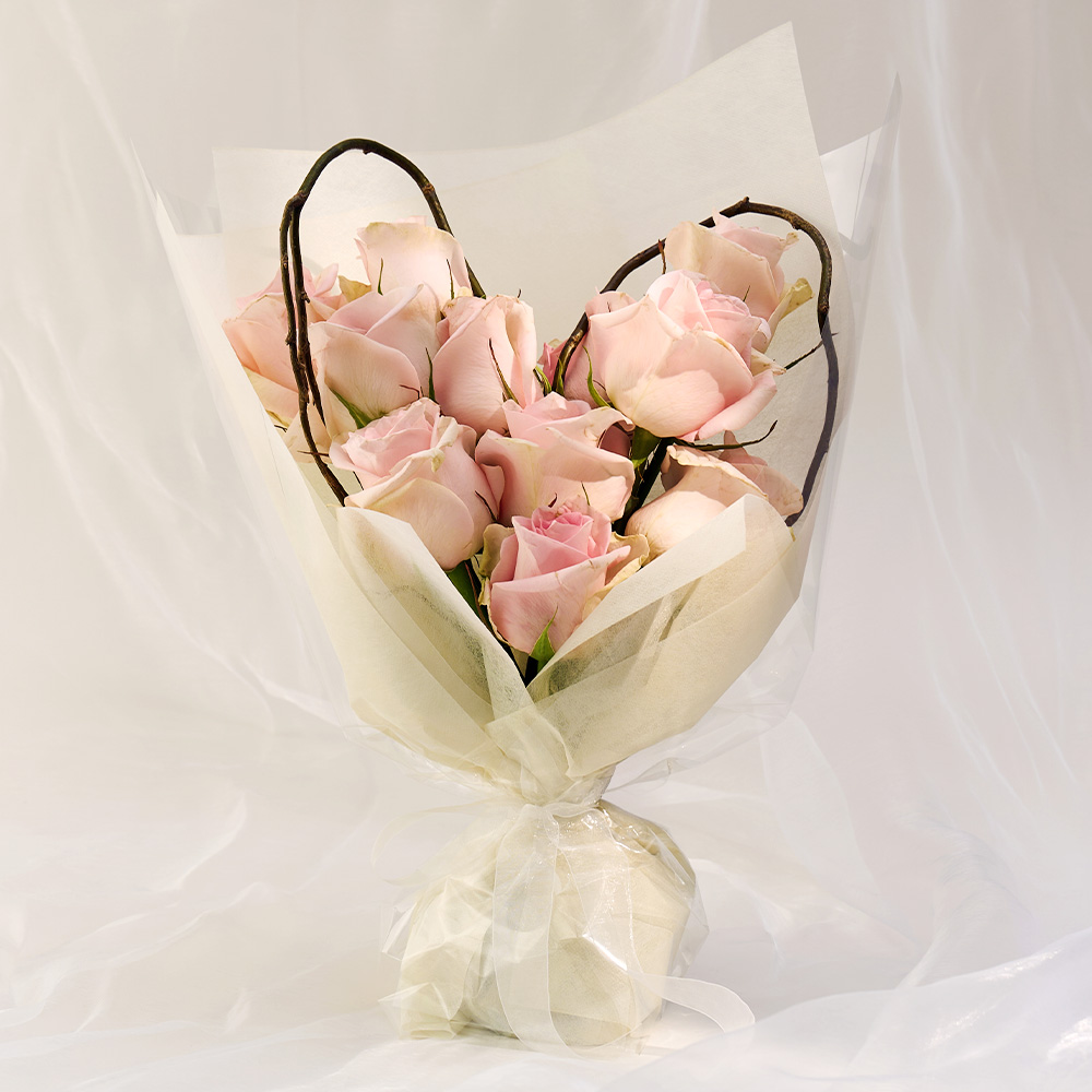 [로켓프레시] 농업회사법인 주식회사 코코도르팜 생화 하트 꽃다발, 연핑크 39,900원