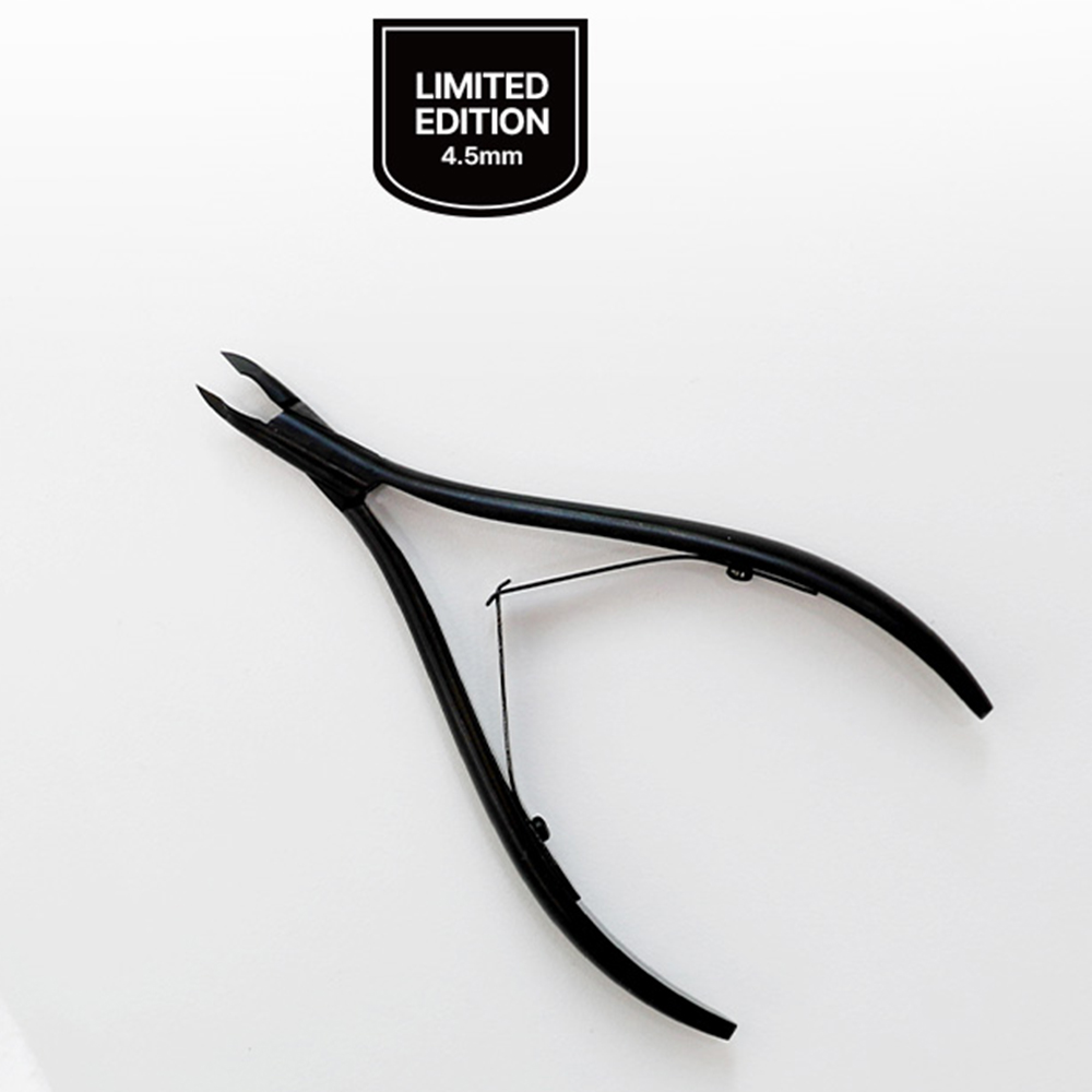 샤이니 프리미엄 화이트 스완 리미티드 에디션 큐티클 네일니퍼 70,000원