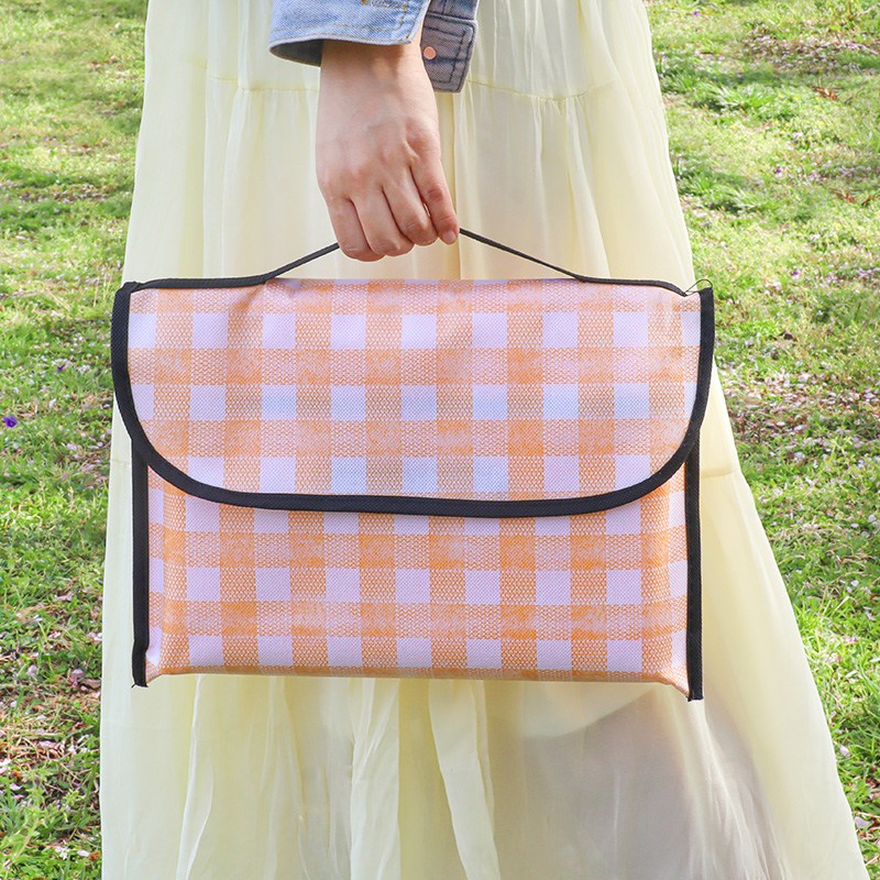 체크무늬 돗자리 한강 피크닉매트 방수 대형 감성 경량 야외 어린이 1 2 인용 돗자리 8,900원