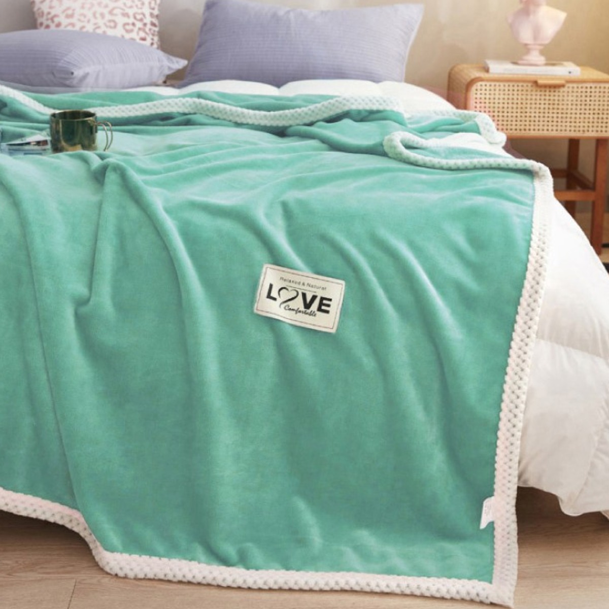 아워리빙 러브 극세사 담요 이불, 현재가 9,200원