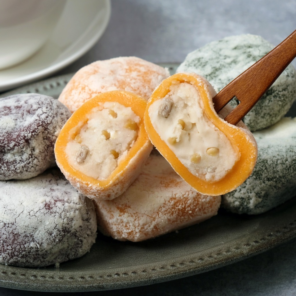 [신라병가] 삼색 두텁떡 개별포장 국내산 찹쌀 굳지않는떡 1.5kg 50gX30개 견과류 냉동 떡 맛집 아침식사대용, 50g, 30개 17,900원