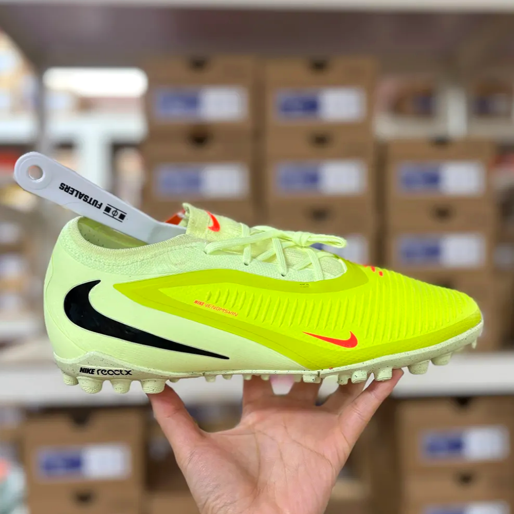 나이키 팬텀 6 로우 프로 TF 풋살화 홀란드 인조잔디 149,800원