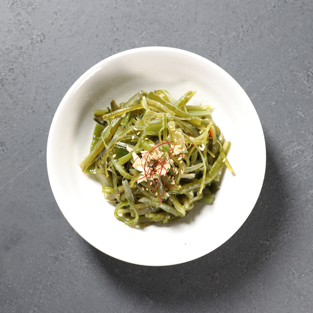 [반찬가게 찬장] 미역줄기볶음 수제반찬 집밥 반찬 배달 맛집, 100g, 1개 3,500원