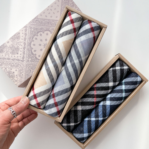 남성손수건세트 2세트 4매 여성 여자 남자 면손수건 체크 아사면 국내산 친환경 어버이날선물세트 스승의날 단체 답례품 19,900원