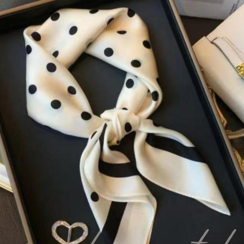 리노아 고급 실크 스카프 봄가을 사각 스카프 8,590원