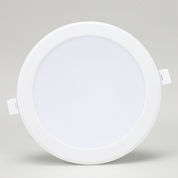 KDT 블루밍 LED 다운라이트 15cm 15W 2,750원