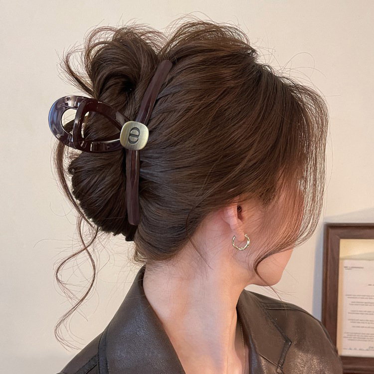 고품질 알파벳 그립클립 여성용 고급스러운 두툼한머리용 샤크클립 대형 14,800원