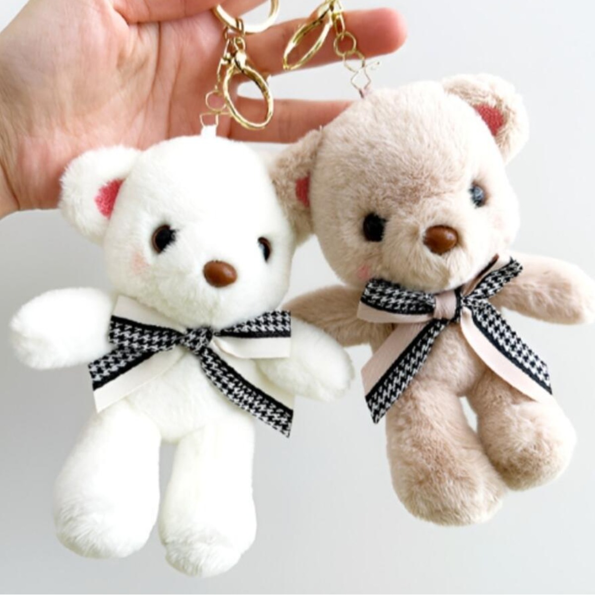 쿨웨이브 고급스런 리본이 멋진 곰인형 가방 백팩 자동차 키링, 1개, 크림 13,900원