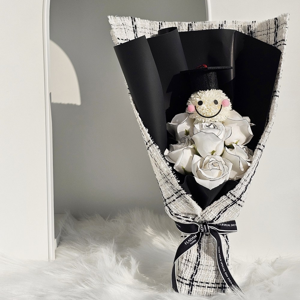 졸업식 학사모 비누 장미 조화 꽃다발 29,900원