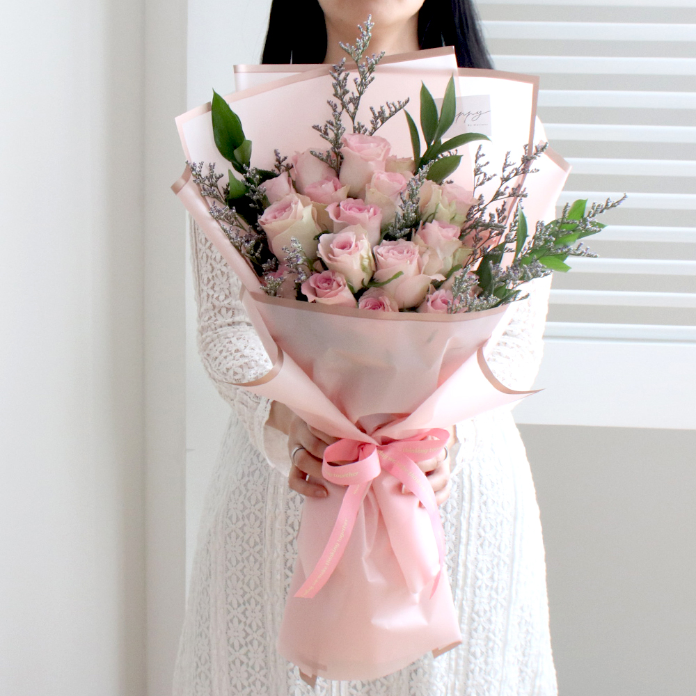 모리앤 엘레강스 20송이 장미 생화꽃다발 69,800원