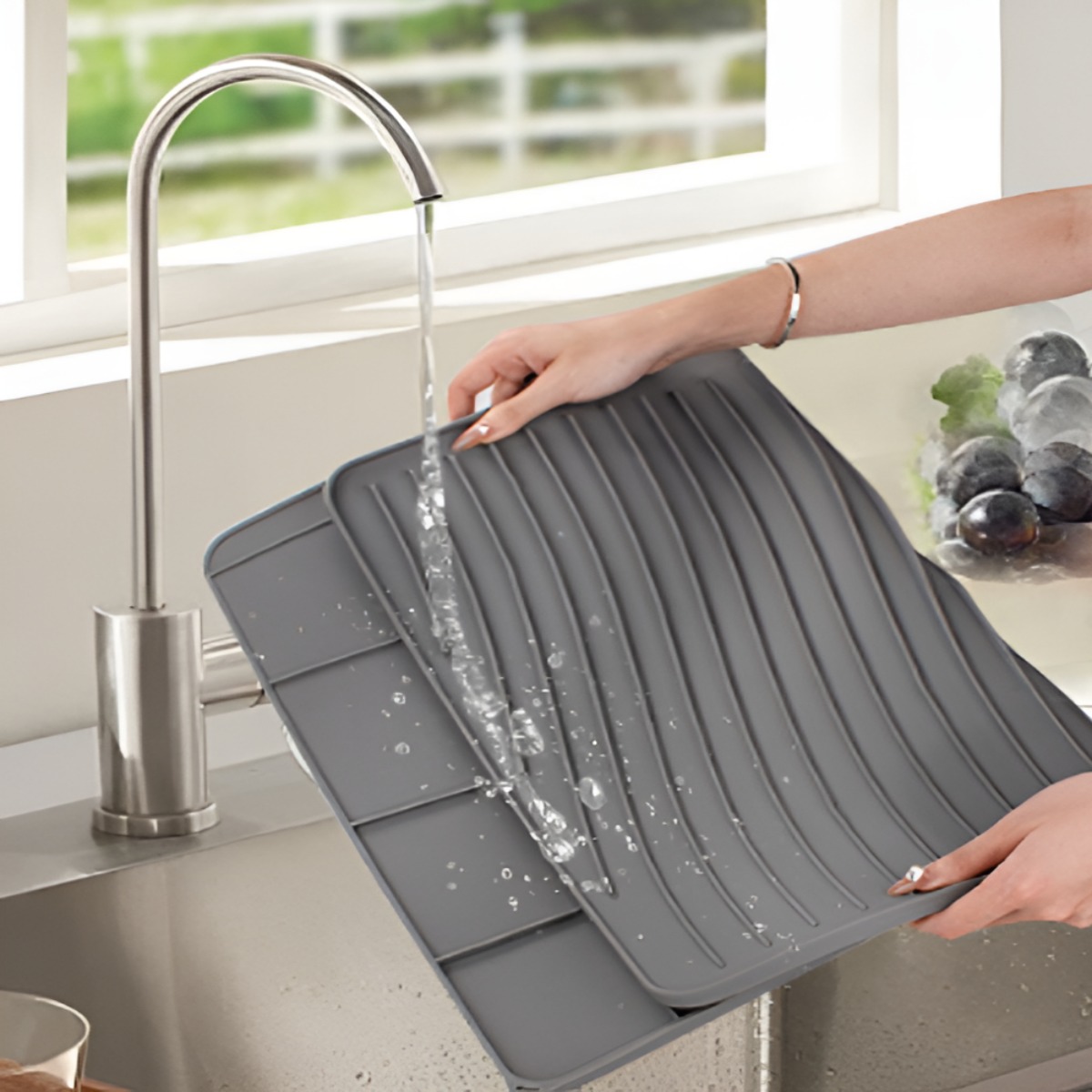 다온리빙 물빠짐 초대형 식기 건조대 미끄럼방지 실리콘드라잉매트, 1개, 그레이, 1단 19,800원