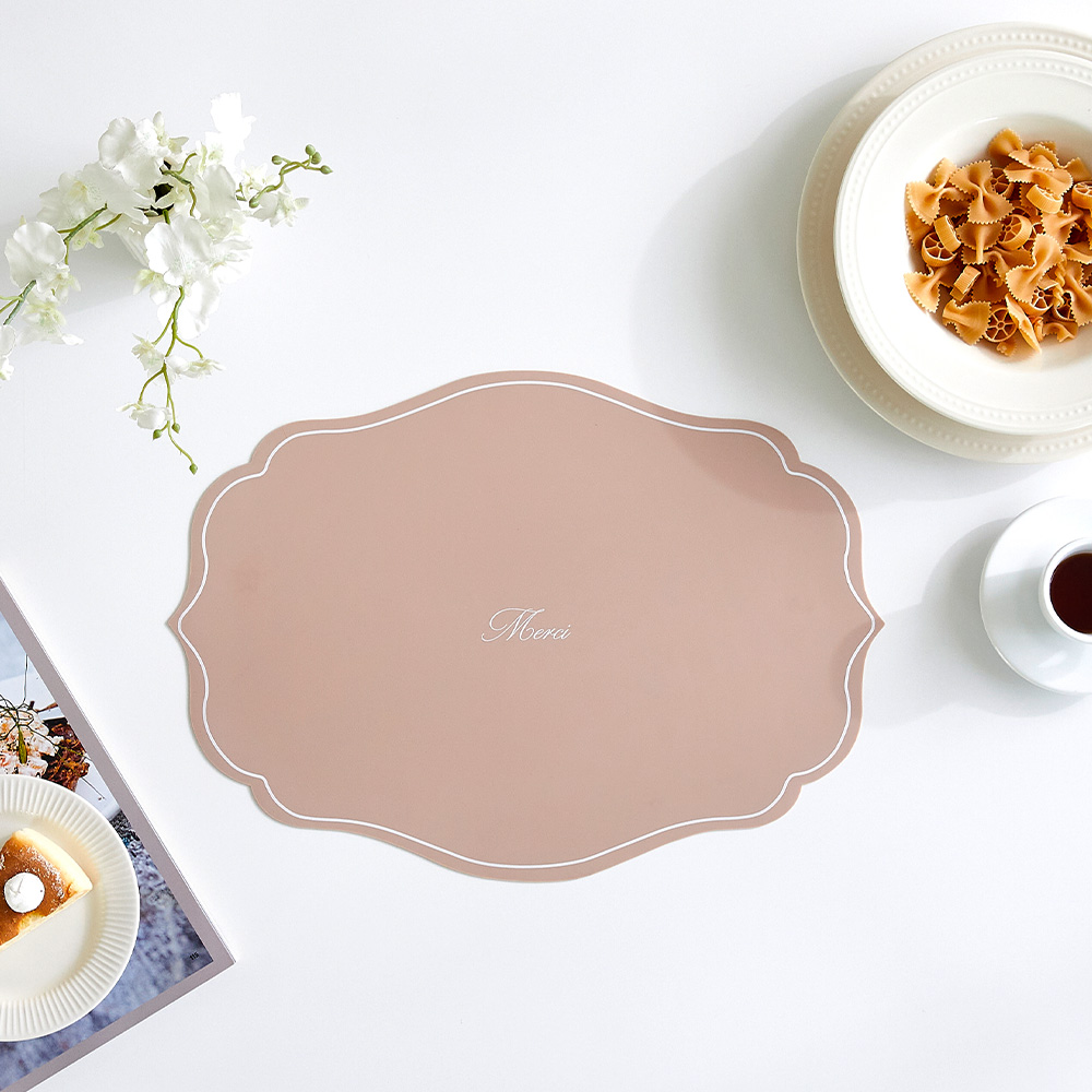 모던하우스 스칼럽 실리콘 식탁매트, 누드핑크, 1개, 44 x 31 cm 10,320원
