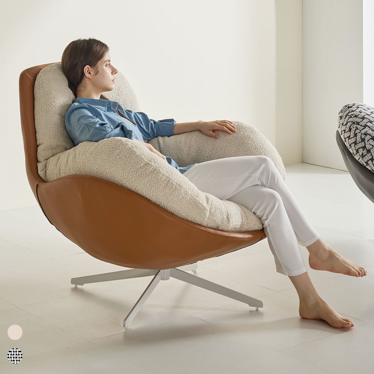 까르엠가구 1인용 패브릭 안락 수유 의자 360도 회전 쇼파 SF-002 318,000원