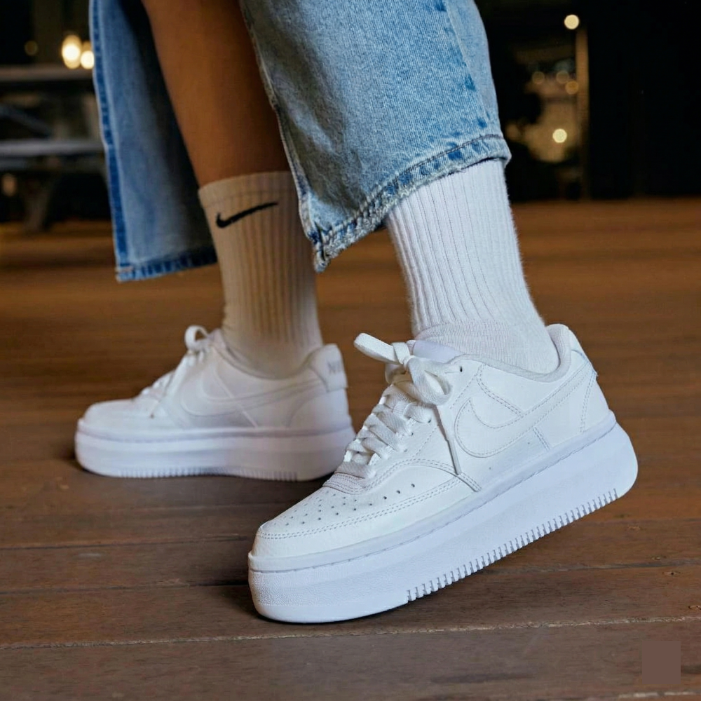 나이키 코트 비전 키높이 여성 올백 운동화 75,900원