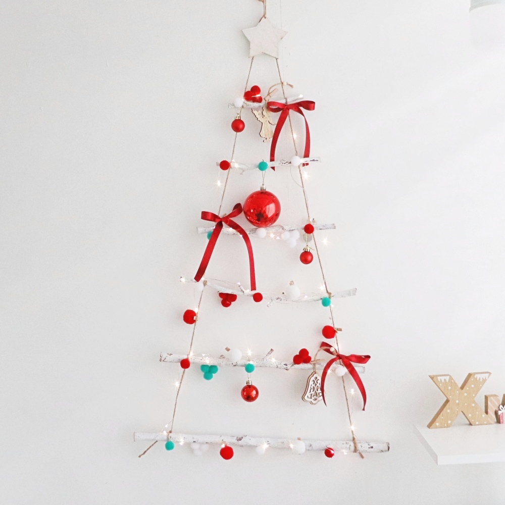 블뤼엔 크리스마스 레드볼 벽트리 + LED전구 4,470원