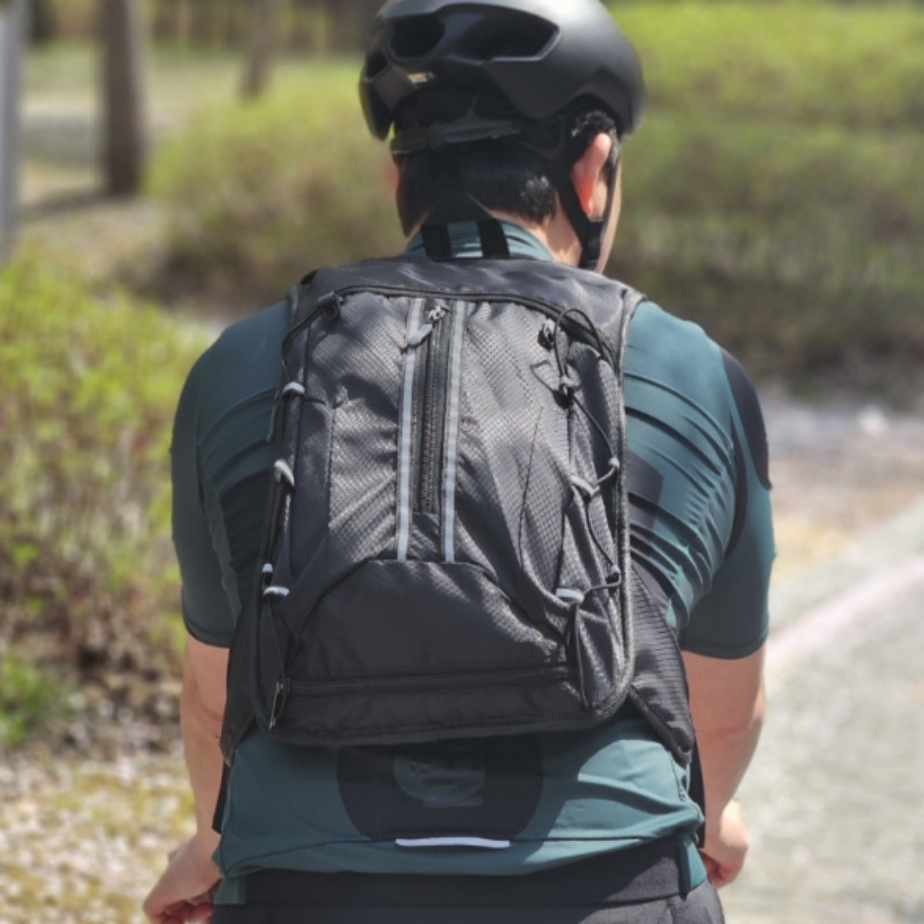 칼루티 경량등산가방 자전거백팩 소형 방수 가방 15L, Black, 1개 33,900원