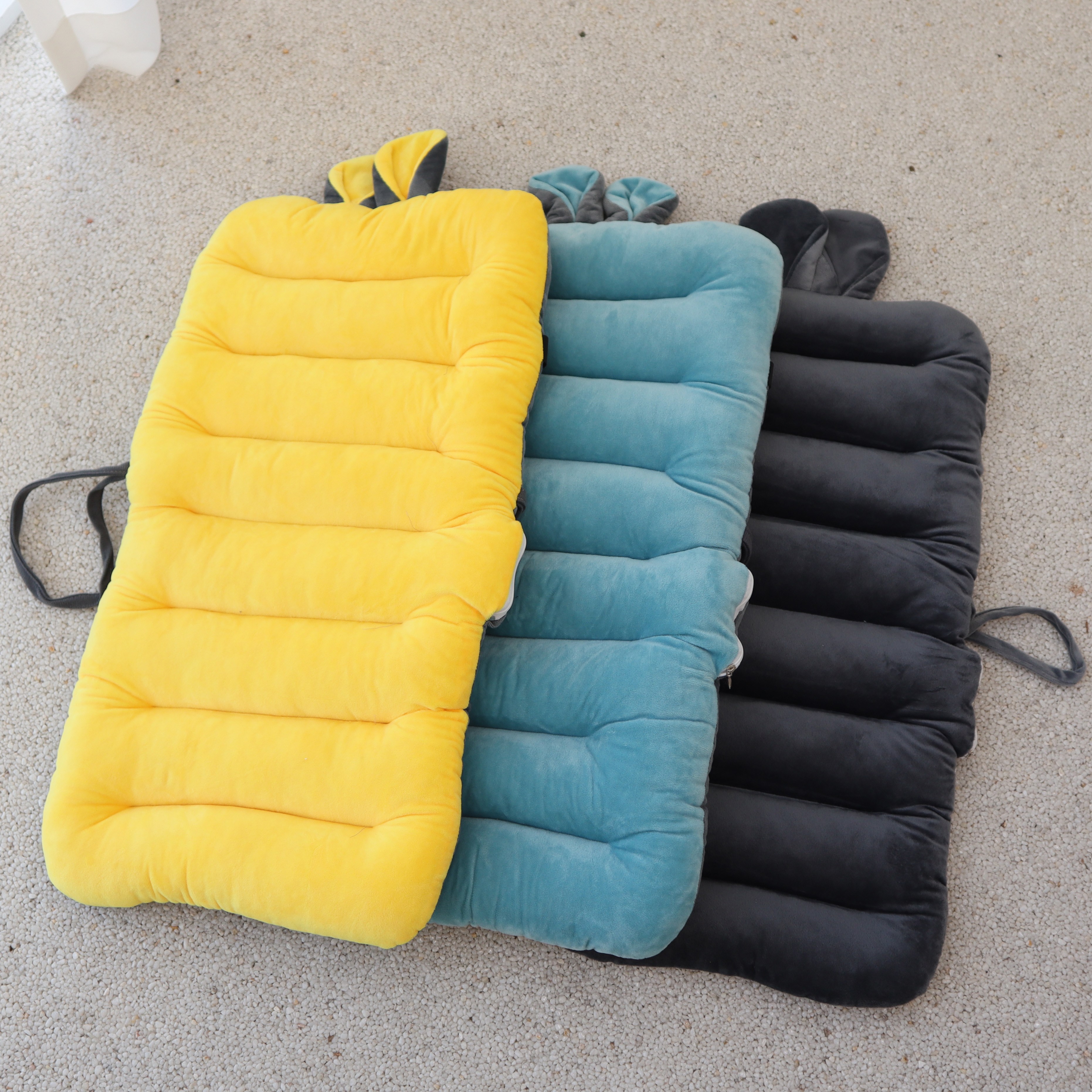 푹신한 귀여운 귀돌이 쿠션 등받이 일체형 방석 JH204 10,900원