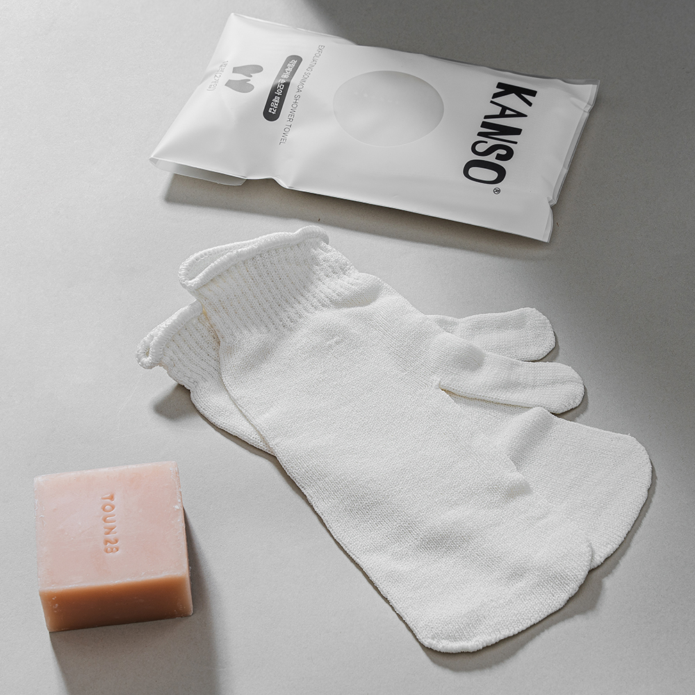 간소 각질만 부드럽게 제거하는 손모아 때장갑 7,530원