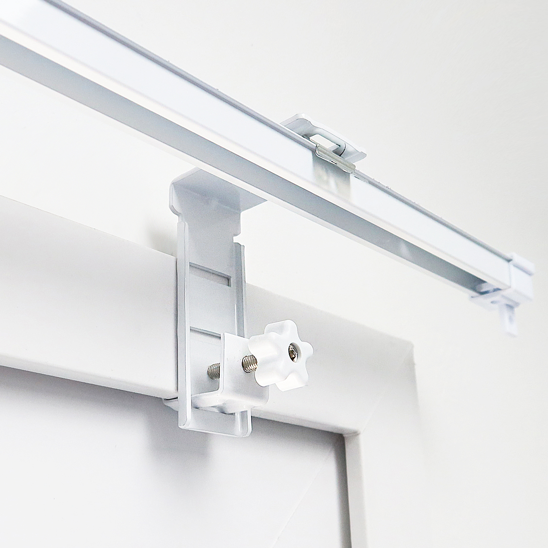 감성다는남자 안뚜리 레일용 3단 5.5 x 8 x 3.2 cm, 화이트, 3개 14,590원