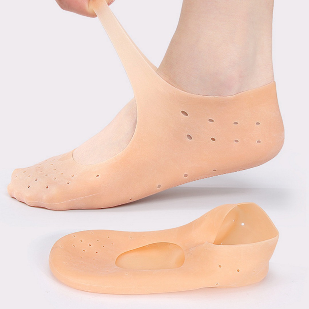 엑셀렉스 갈라지는 거친 뒤꿈치 발 각질 관리 보습 남녀공용 실리콘 양말 1+1 13,900원