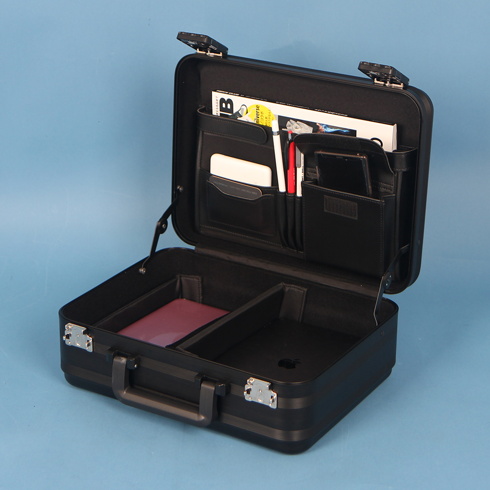 가방몰 GMT8041-155 블랙 14인치 ALL알루미늄케이스 서류가방 노트북수납 알루미늄하드케이스 154,530원