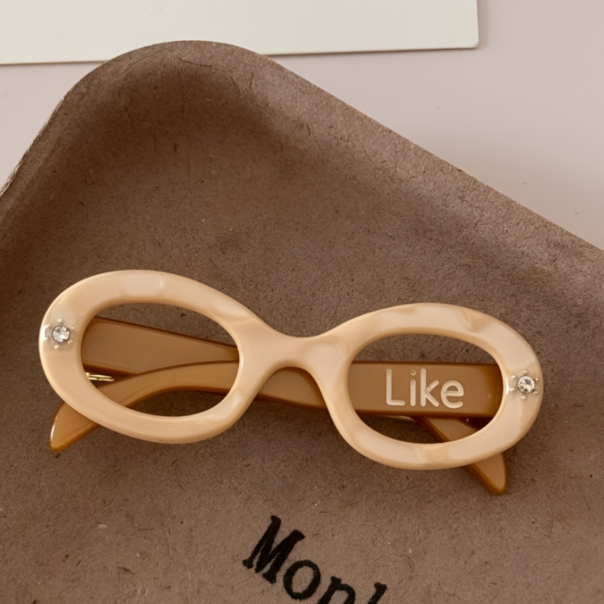 COCOMONSTER 프리미엄 셀롤로오스 큐빅 선글라스 옆머리 헤어 집게핀 18,000원