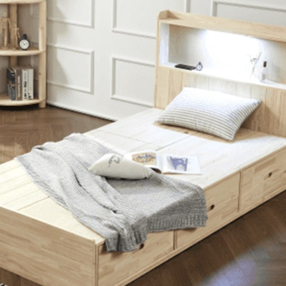 엘엔에스가구 편백나무 LED 수납침대 침대프레임100%편백나무 (서랍일부제외)슈퍼싱글/킹사이즈침대/원목수납침대/원목평상형침대/원목침대, 네추럴 679,000원