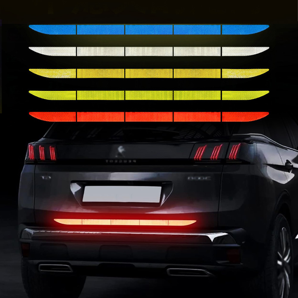 라이프도감 차량 후방 범퍼 야간 운전 빛 반사 스티커 3,800원