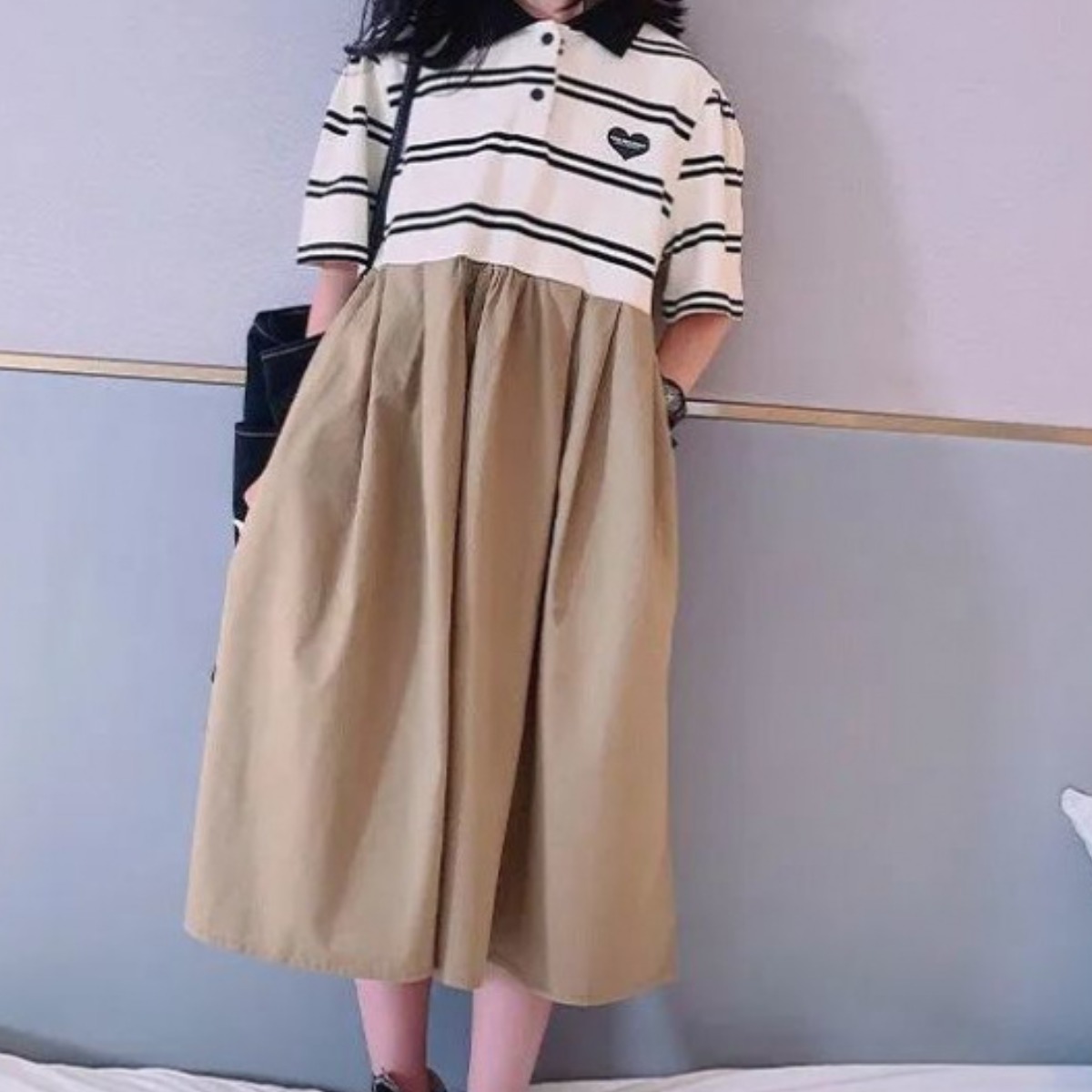 해피유통 스트라이프 배색 반팔 원피스 캐주얼하고 편안한 스타일디자인14세 이상 21,770원