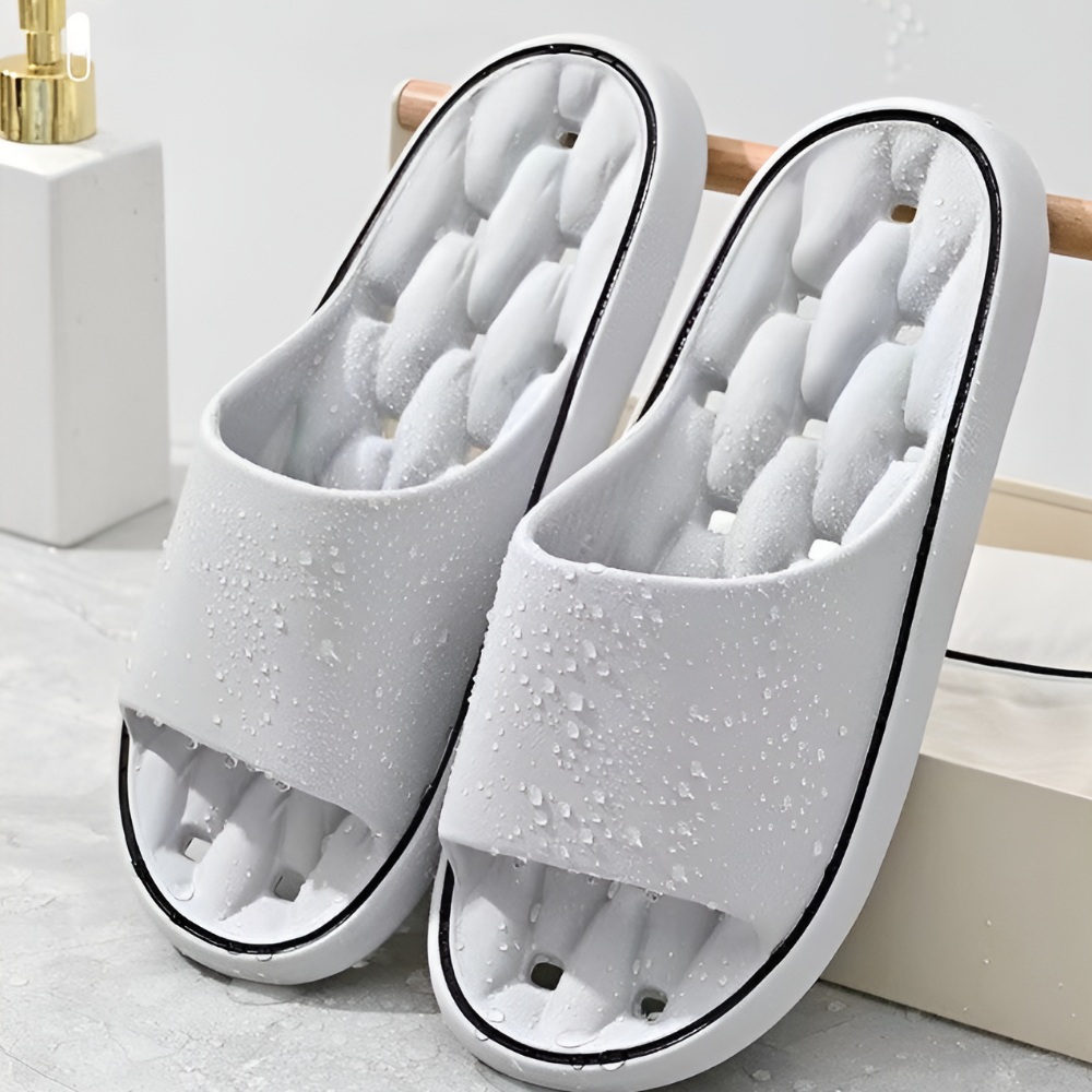 IJARDIN 가볍고 물빠지는 미끄럼방지 화장실 욕실화 9,900원