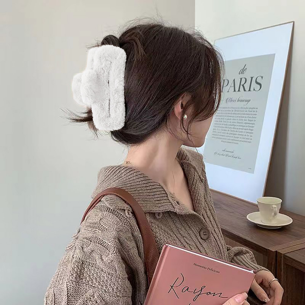 미다미 아폴론 빅 스퀘어 보송 집게핀 14cm 1350 5,000원