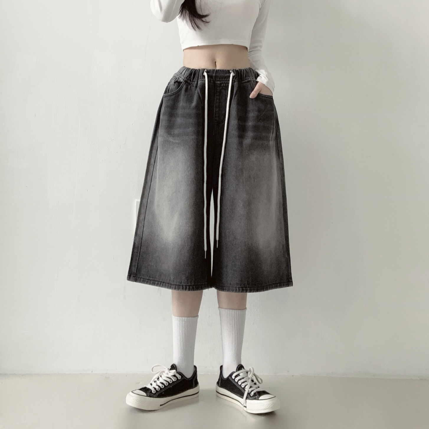 제이앤썸 데님 와이드 7부 버뮤다 팬츠 허리 올밴딩 청반바지 프리사이즈 와이드핏 숏츠 밴딩 반바지 29,900원