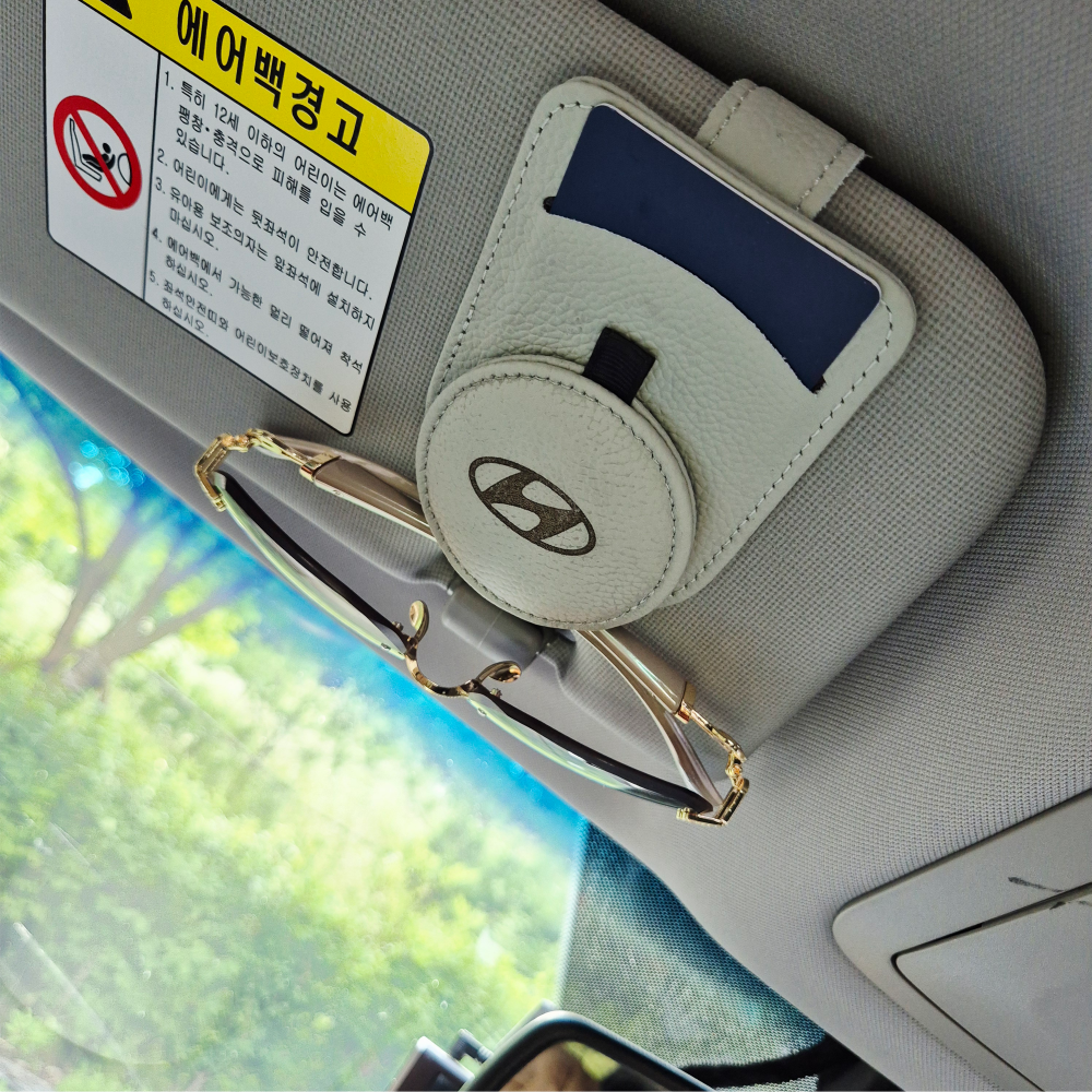 [현대 차량용]이루모니 선글라스 클립 안경 거치대 무료각인, 1개, 그레이 15,990원