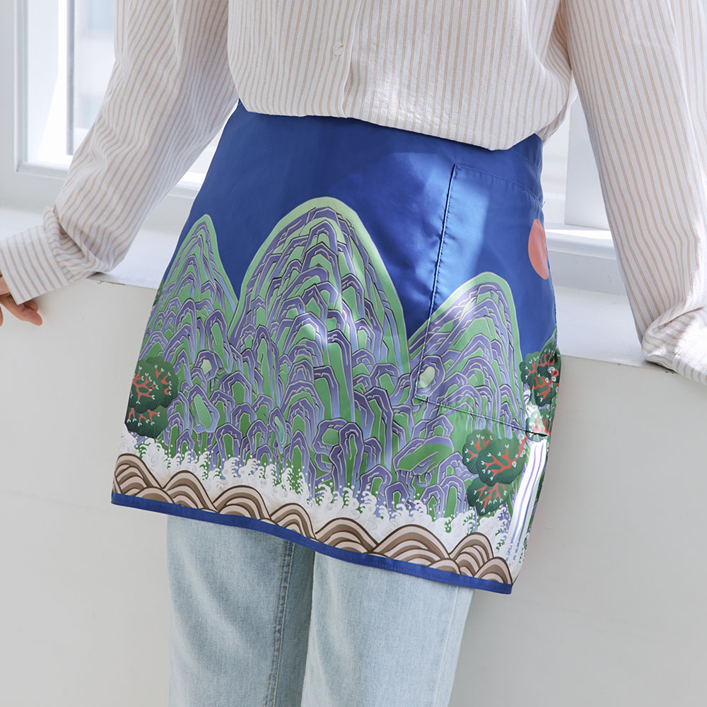 전통문양 고급 앞치마 호작도 일월오봉도 앞치마 국립중앙박물관 굿즈 뮷즈 외국인선물 집들이선물, 1개, 십장생 29,000원