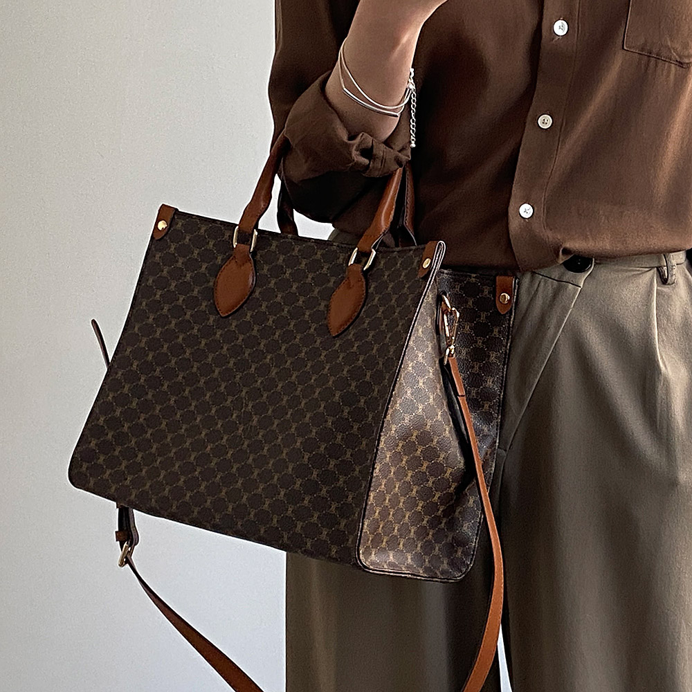 끄레앙 여성용 빅사이즈 사각 데일리 토트백 S767 54,900원