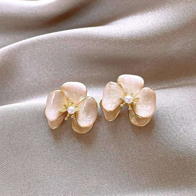 NXNA 도금14K 천연담수진주 0.5cm 생일선물 꽃잎귀걸이 XYL-ED010 69,000원